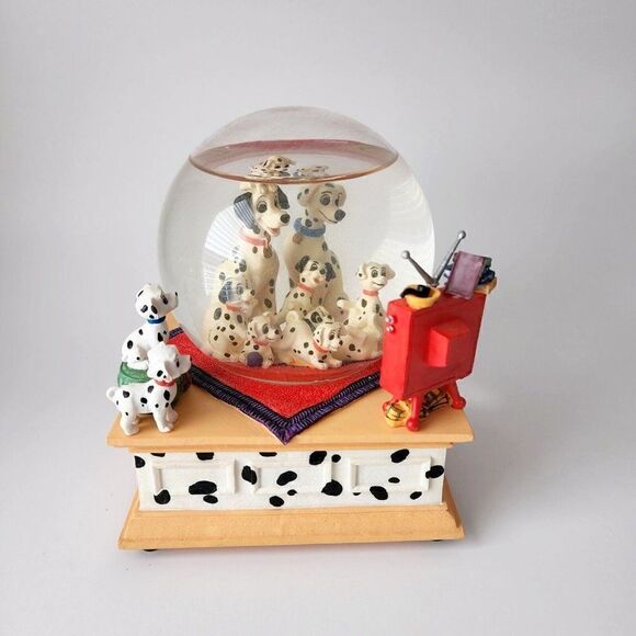 Disney 101 DALMATIANS Musical Snow Globe Cruella De Ville Tune RARE - Picture 1 of 11